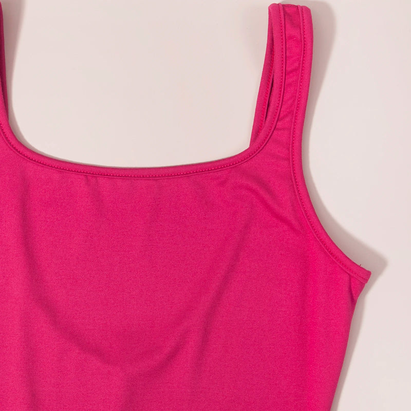 Macacão curto feminino sem costas